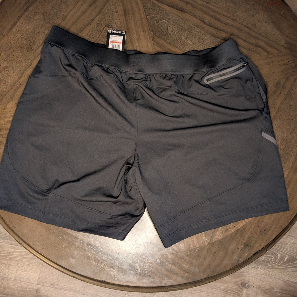 Under Armour Black Athletic Shorts - Picture 6 of 6